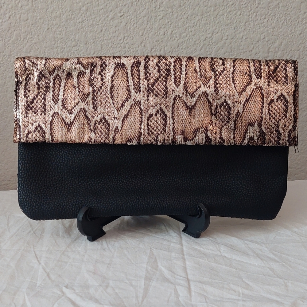NWOT Black and Brown Snake Print Clutch Wristlet Crossbody